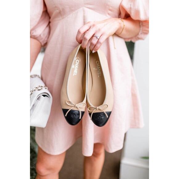 Chanel Beige Black Lambskin Leather CC Logo Bow Tie Ballet Ballerina Flat 37 - Picture 3 of 15